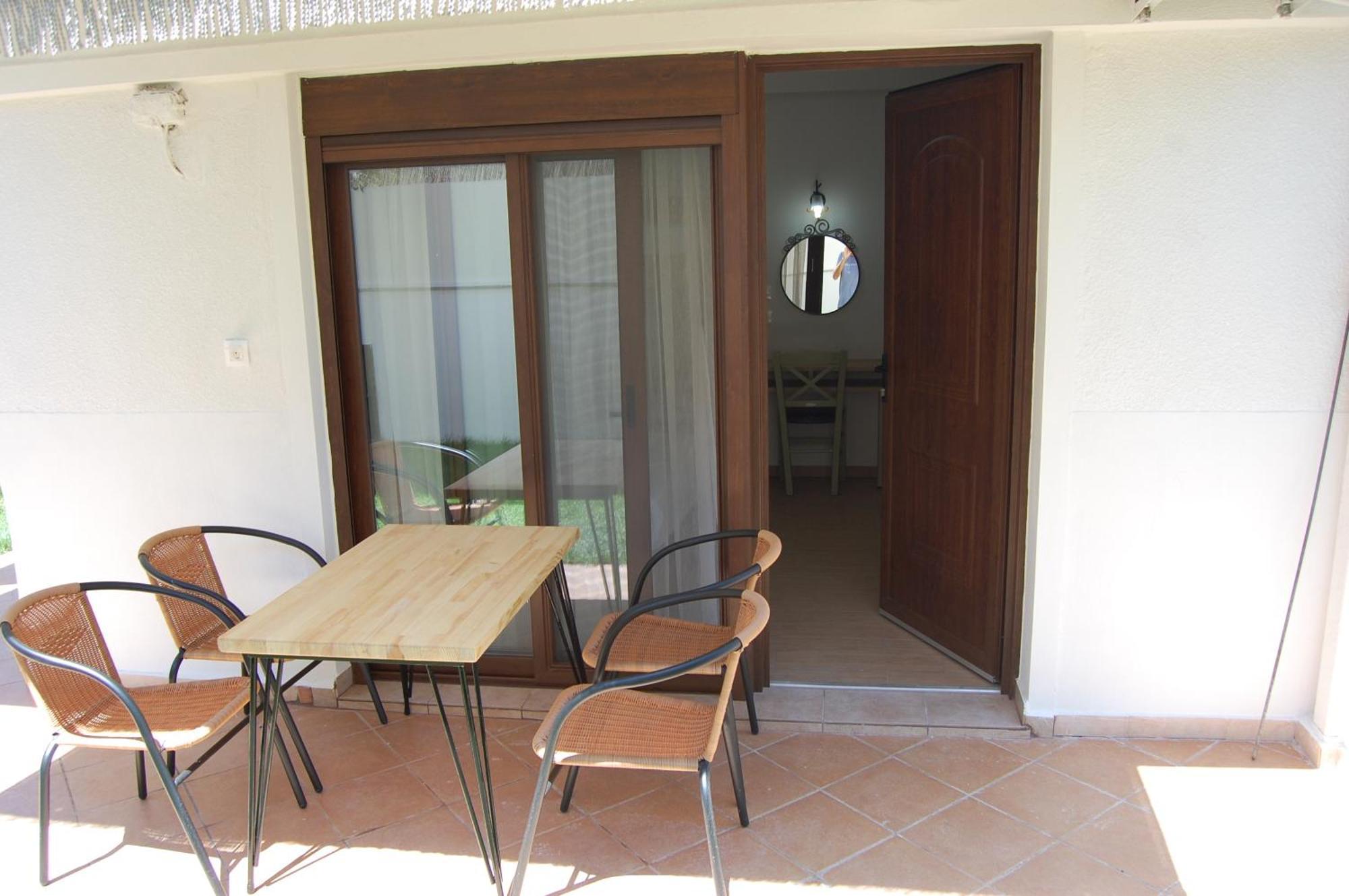 Vrasná Melachrini Apartments מראה חיצוני תמונה